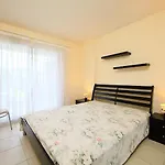 Casta Diva-1 By Interhome Канны