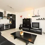 Casta Diva-1 By Interhome Канны