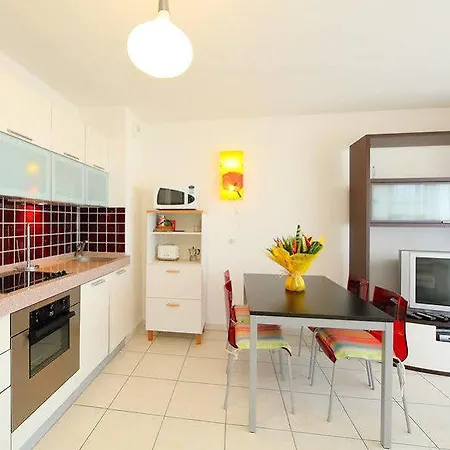 Casta Diva-1 By Interhome * Cannes